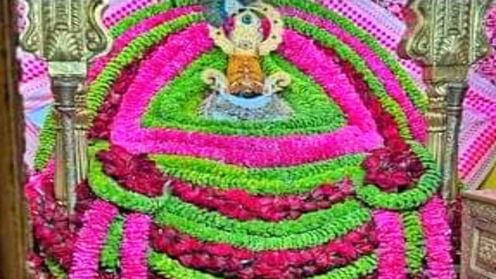 बाबा खाटूश्याम का भव्य शृंगार।