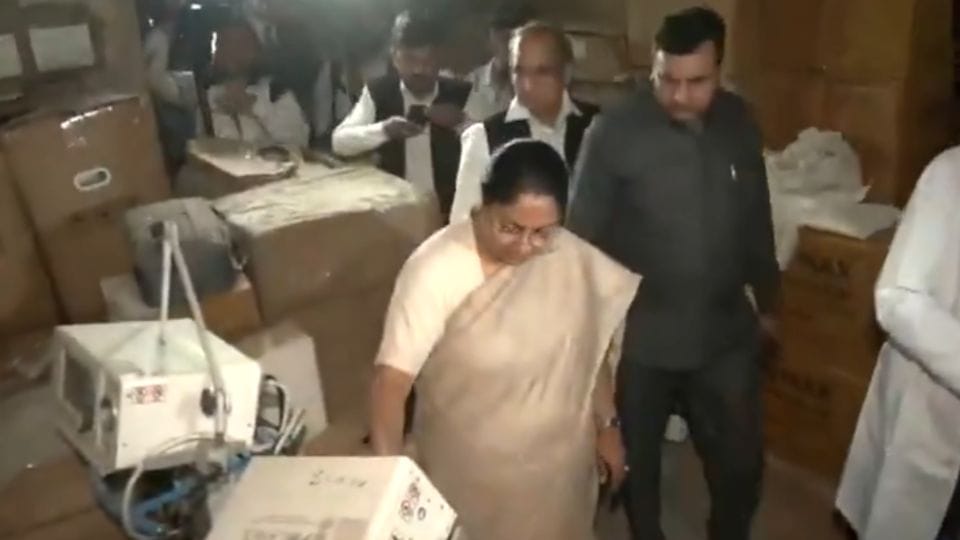 CM Rekha Gupta visited and inspected LNJP Hospital