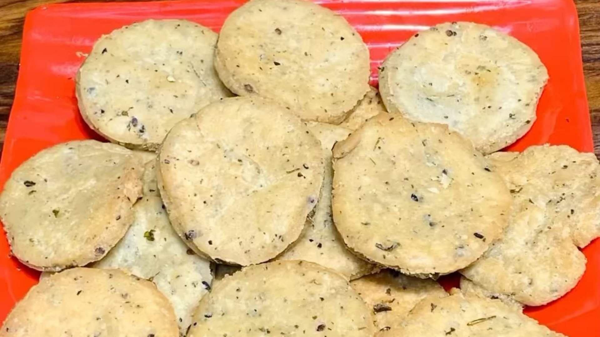 Khasta Mathri Recipe At Home How to Make Mathri Without Maida Step by Step Recipe in Hindi