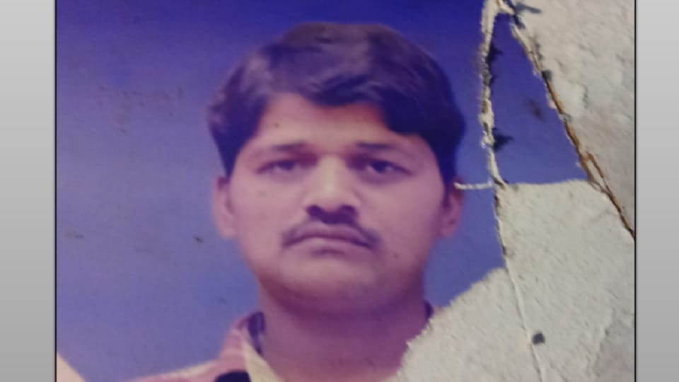 Muzaffarnagar: Truck overturns while racing to overtake tractor trolley, two youths killed