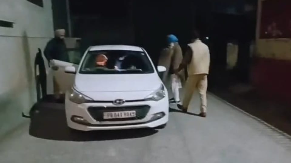 Punjab government-farmers meeting inconclusive CM Mann left meeting