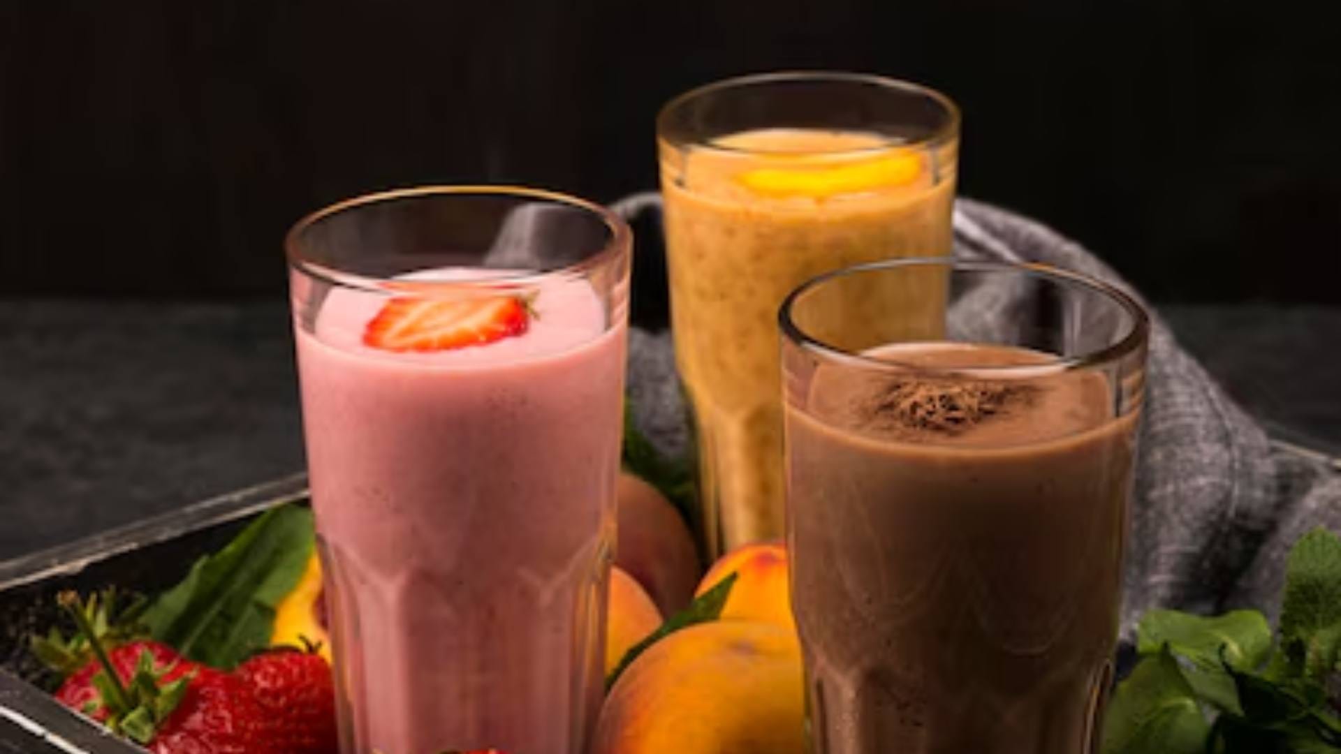 Juice or Smoothie which drink is right for health Know here which one will give more benefits