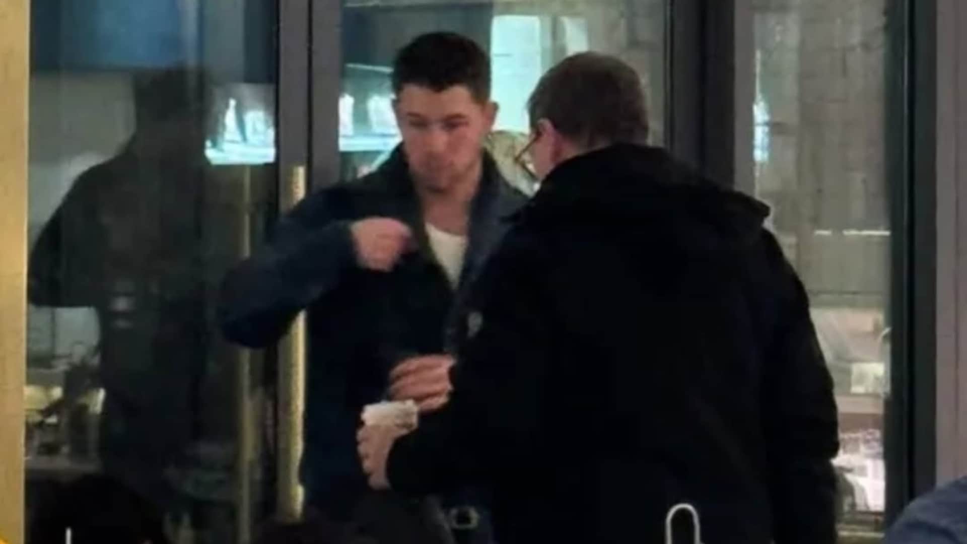 Priyanka Chopra And Nick Jonas Are On A Dinner Date With Daughter Malti Pics goes viral