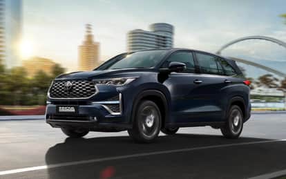 Toyota Innova Crysta Likely to Be Discontinued by 2027: Hybrid Hycross to Replace Popular MPV Claims Report