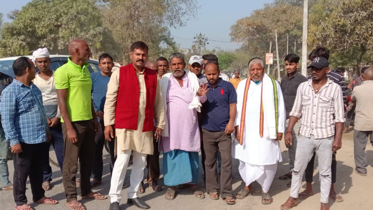 Villagers protested by demonstrating country liquor shop opened at the village square public anger