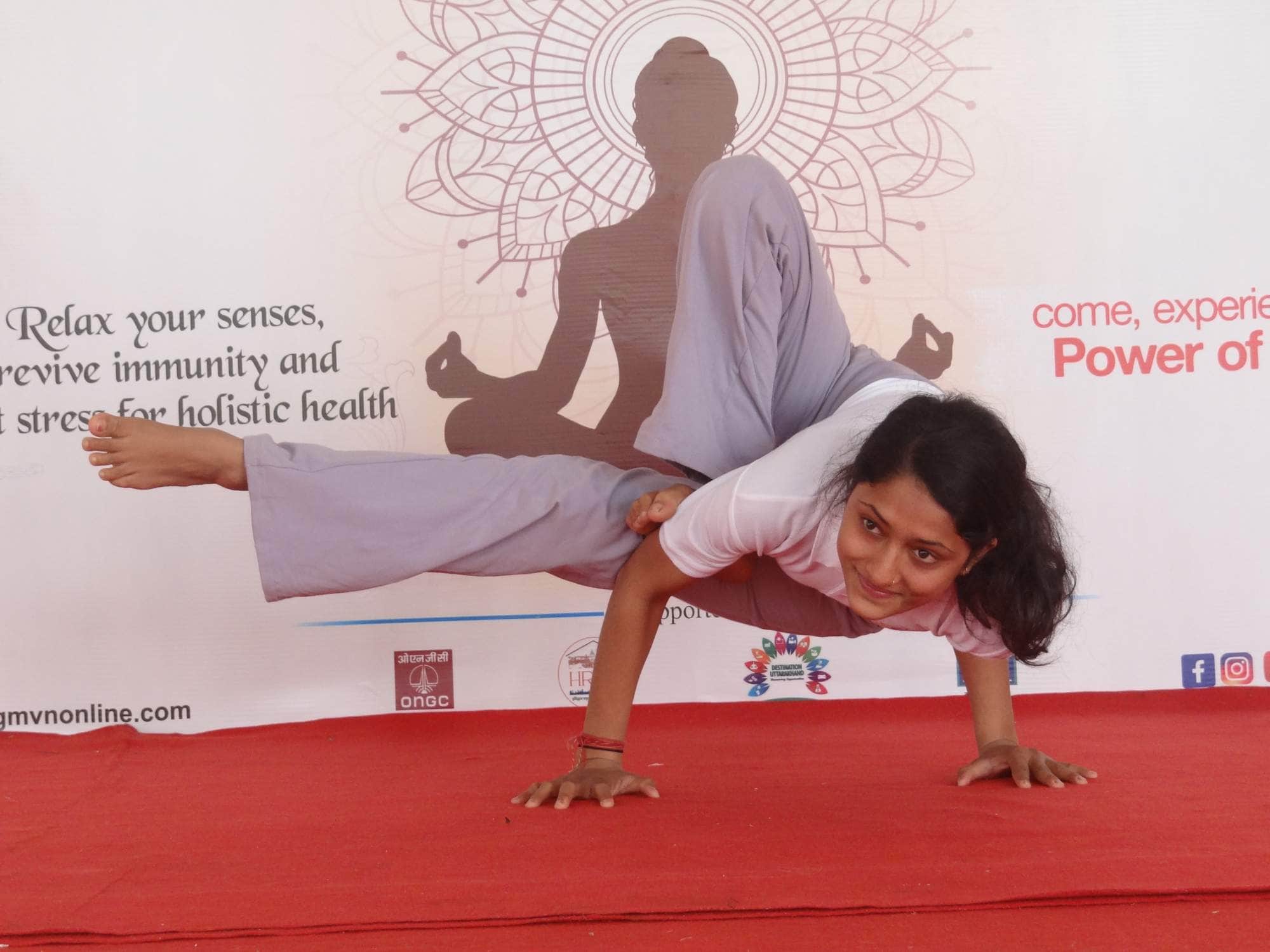 Katha vachak jaya kishori attends International Yoga Festival in rishikesh talked about religion