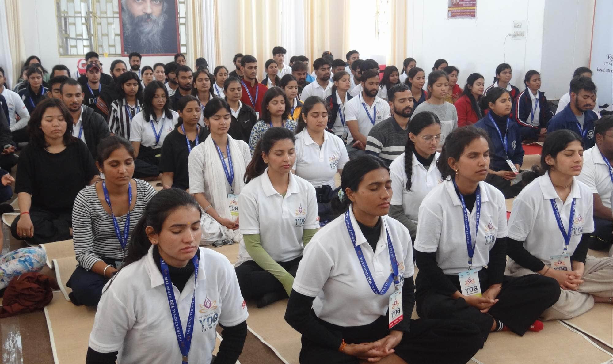 Katha vachak jaya kishori attends International Yoga Festival in rishikesh talked about religion