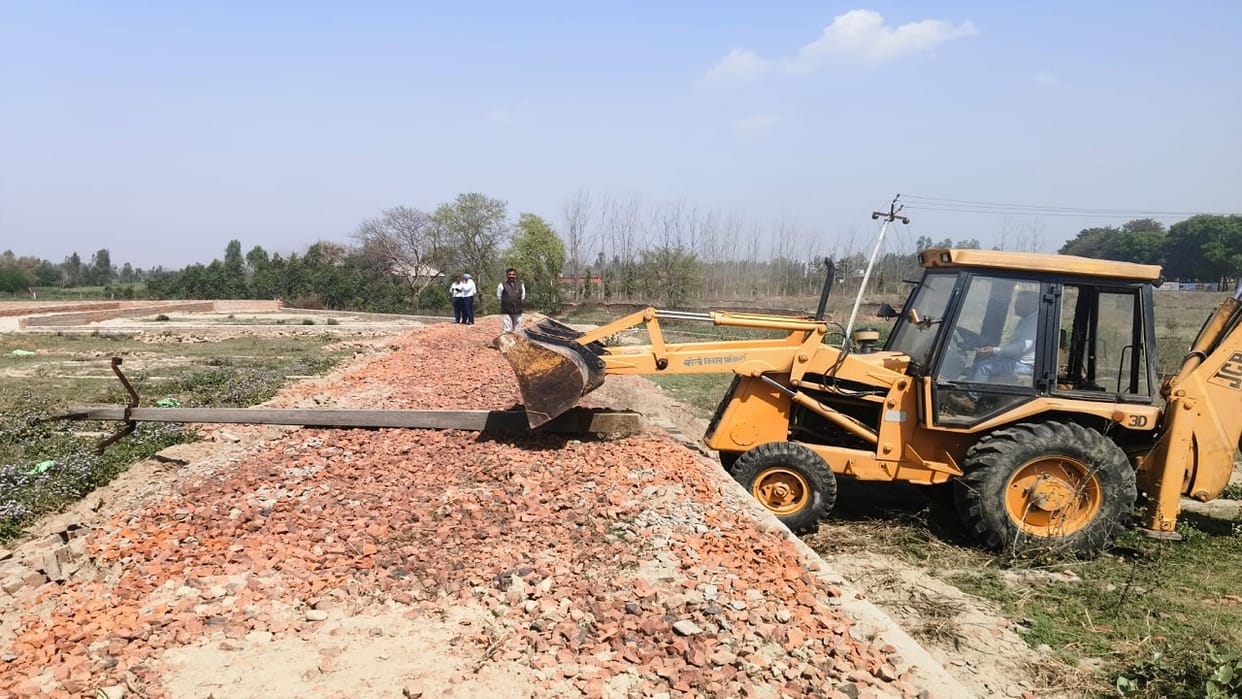 BDA bulldozer demolished illegal construction colony was being developed without approval in Bareilly