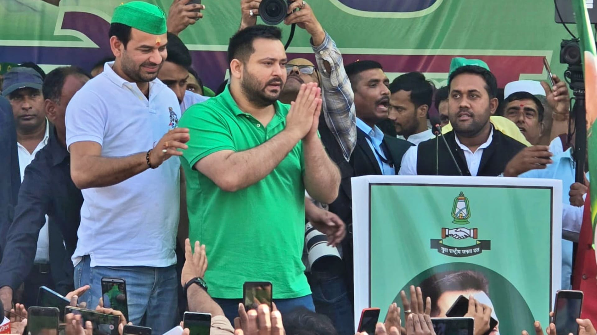 Bihar Election 2025: Tejashwi Yadav made a big promise If our govt is formed, we will implement 100% domicile