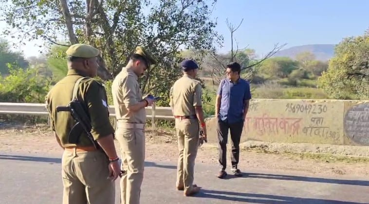 Chitrakoot Road Accident Dumper collides with pickup four women died and six seriously injured