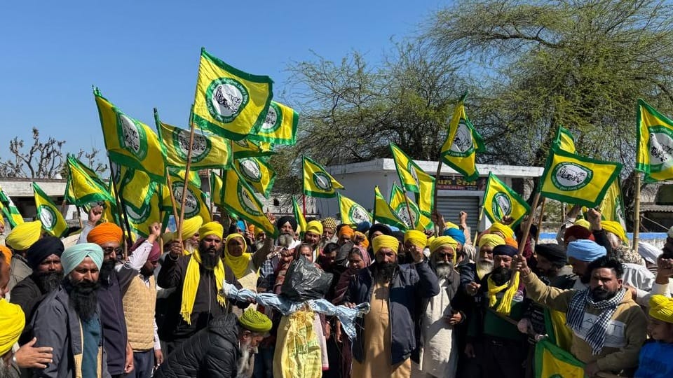 Farmers protest in Punjab houses of MLAs and ministers surrounded