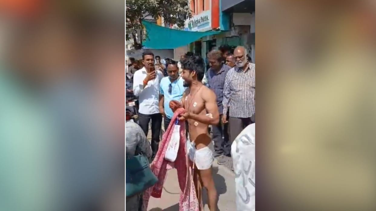Demand for expensive medicines in Ratlam by declaring the patient unconscious