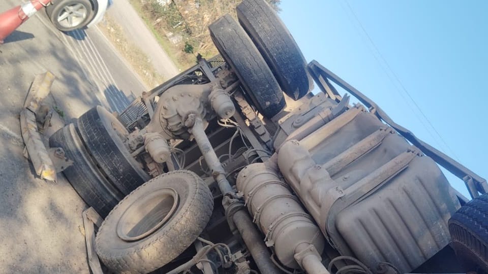 accident in Panchkula Truck hits PCR incharge