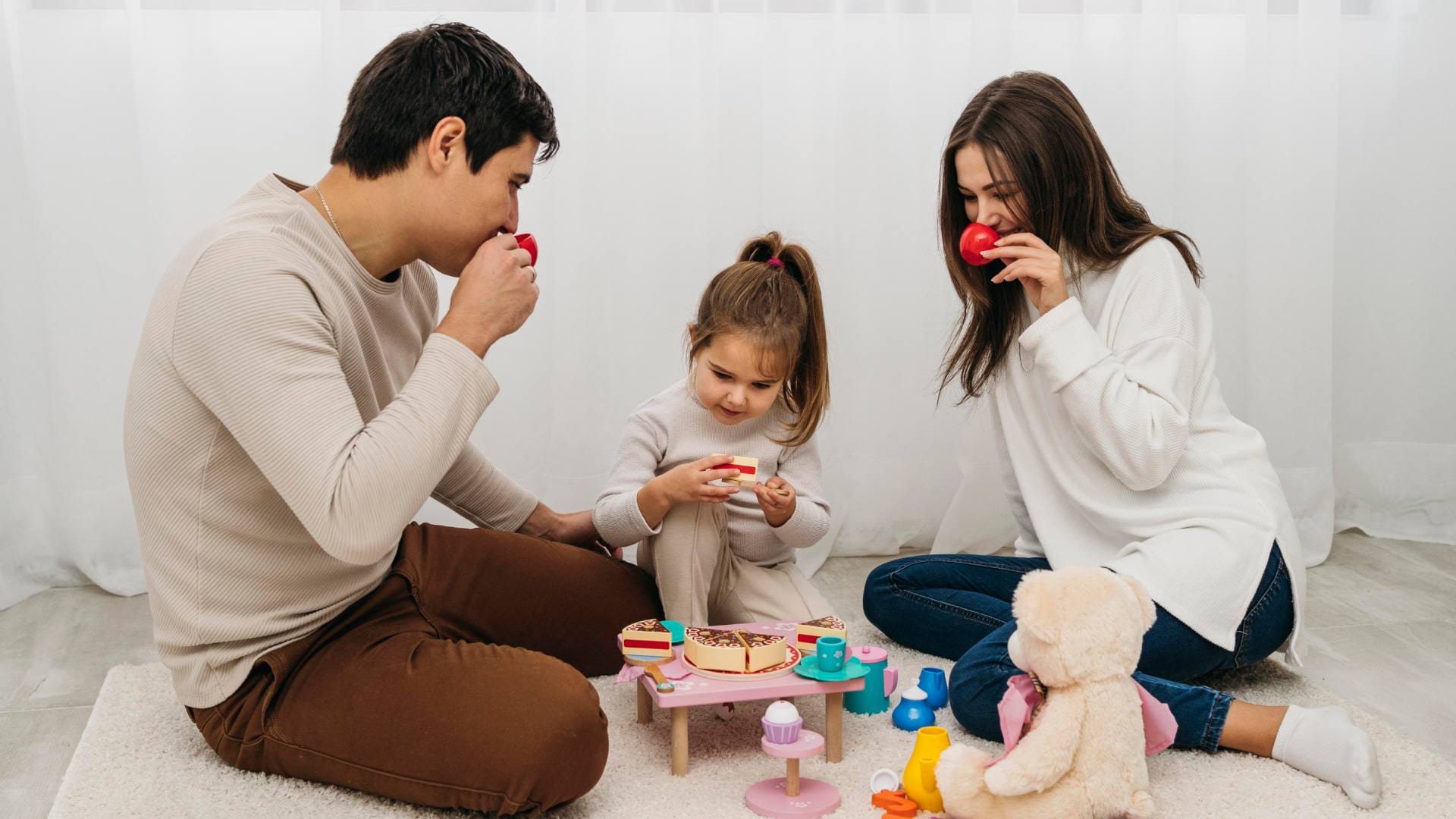 Diwali 2025 Parenting Tips Handle Kids Demand Bachchonn Ko Samjhane Ke Festive Tips
