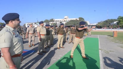 Mock drill in Bareilly Police chased away rioters SSP also fired gun in riot control exercise