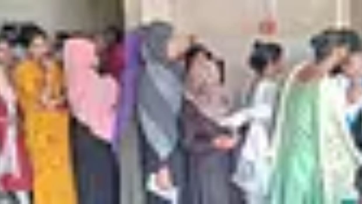 Viral and throat infection is increasing crowd of patients increased in the OPD of the hospital 1177 patient