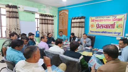 Dholpur Media role is important in making people aware about TB PC held regarding TB free panchayat