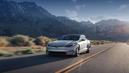 Tesla offers discount and offers on its cars amid slump in sales in china america and europe