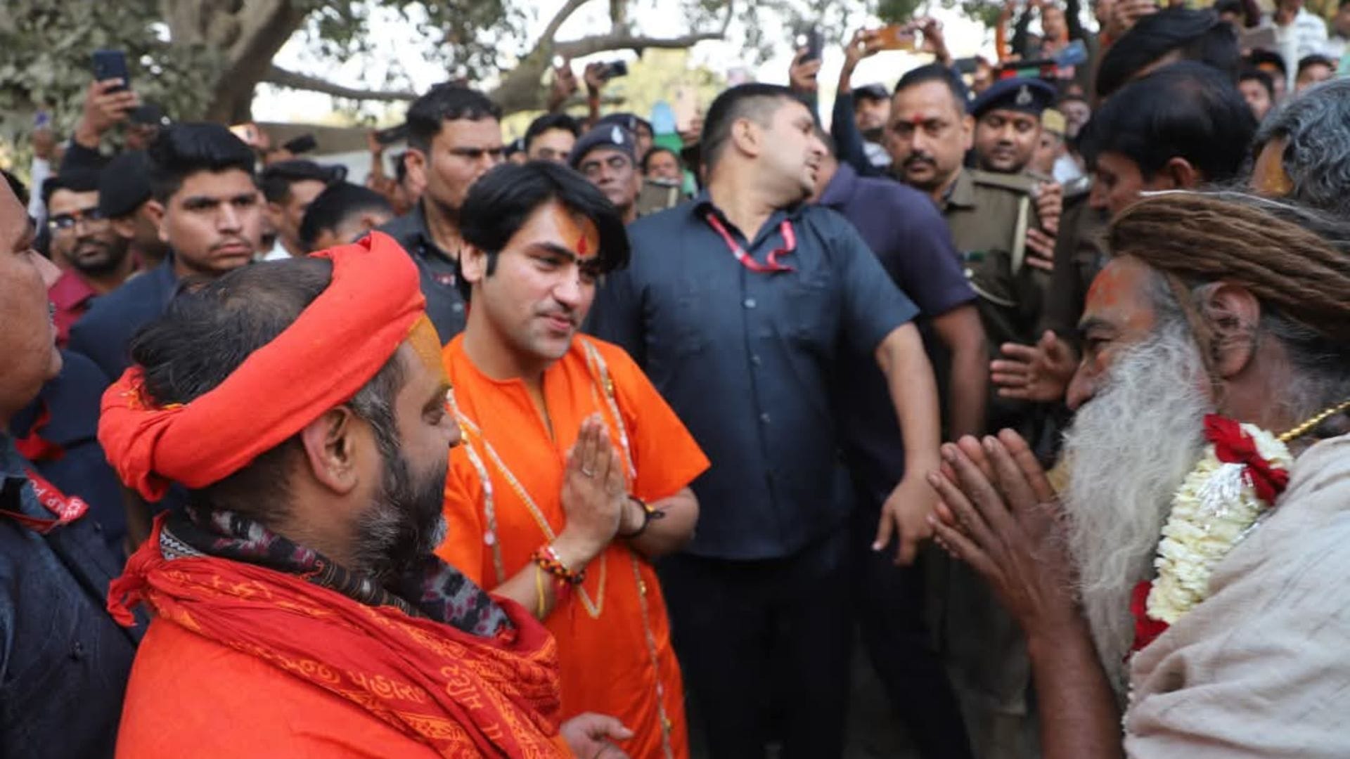 Baba Bageshwar reached Ramnagar and participated in Hanuman Katha