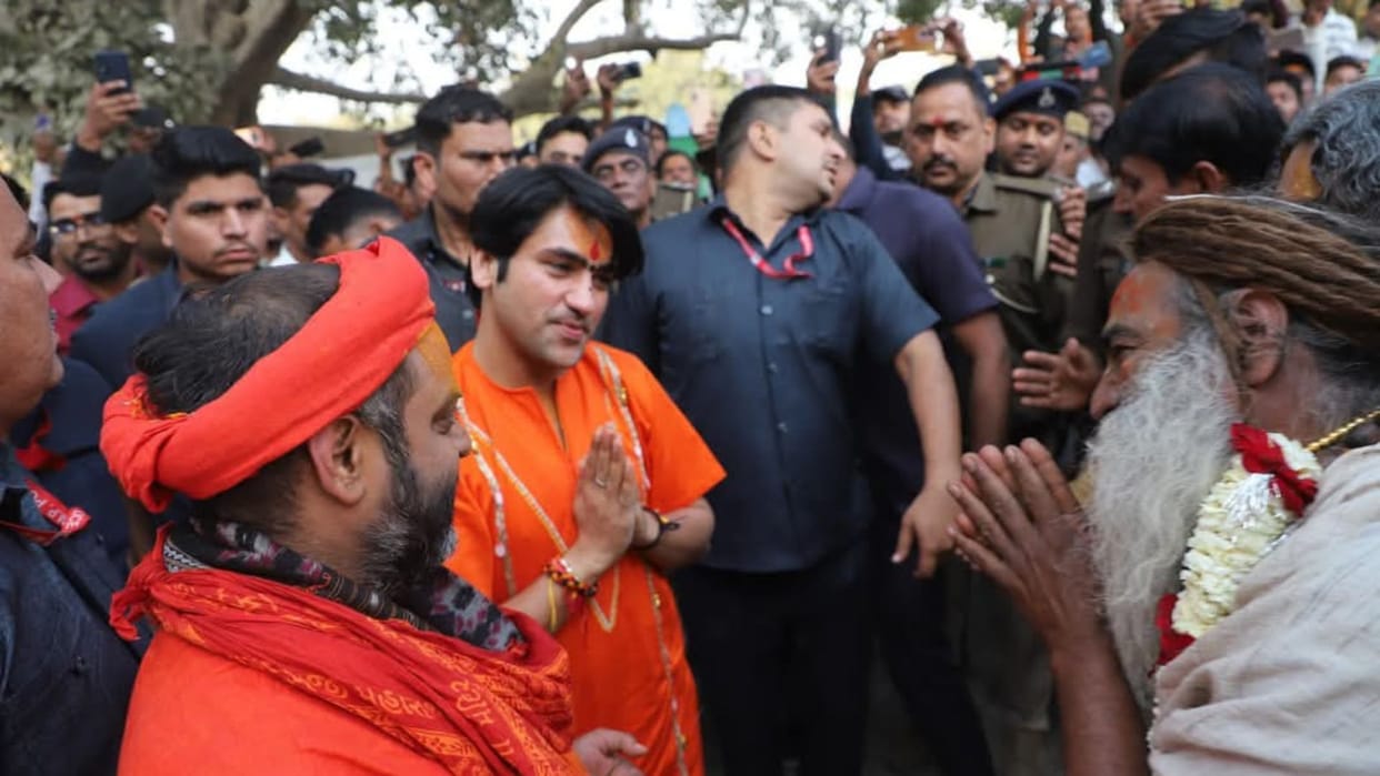 Baba Bageshwar reached Ramnagar and participated in Hanuman Katha