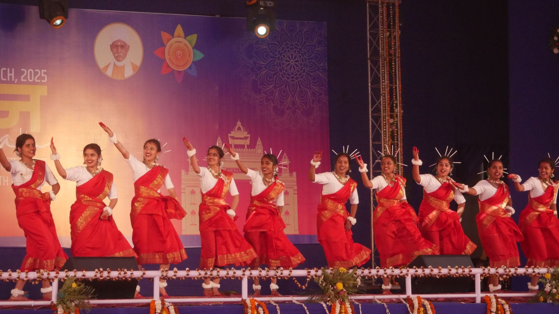 BHU Spandan 2025 see latest photos of 850 students performed talents in 13 events