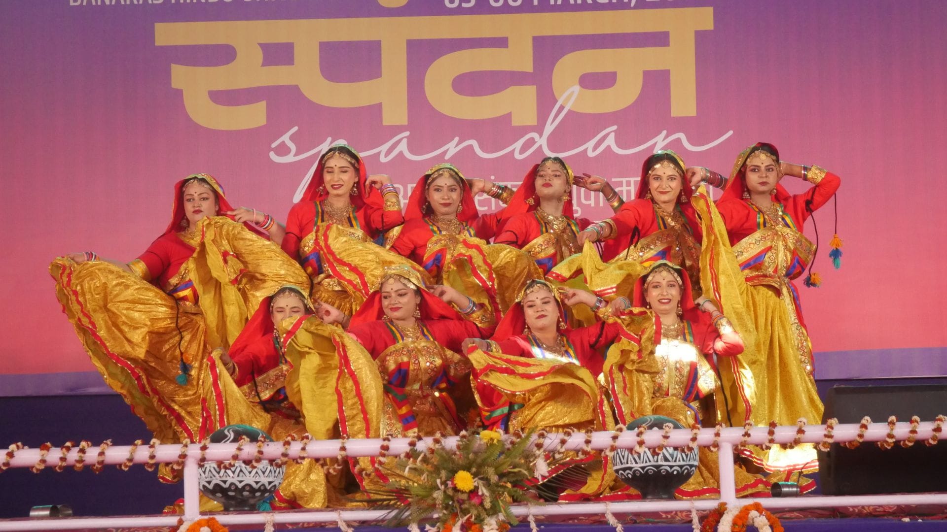 BHU Spandan 2025 see latest photos of 850 students performed talents in 13 events