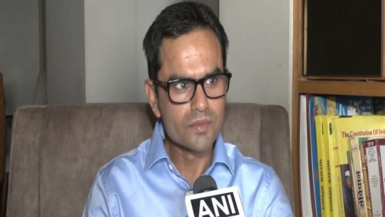 CAT quashes IRS officer Sameer Wankhede's transfer from Mumbai to Chennai, News in hindi
