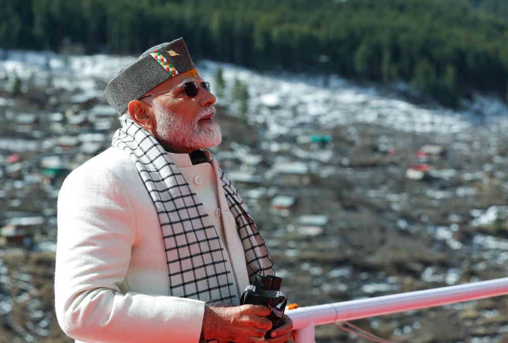 PM Modi In Uttarkashi visited beautiful valleys of Harshil, was mesmerized by beauty Photos