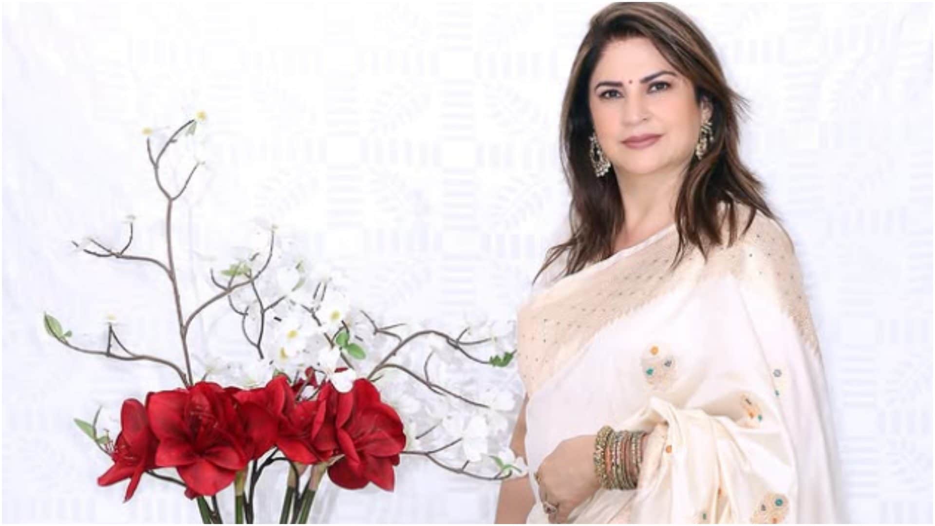 veteran actress Kunickaa Sadanand shares her point of view on Udit Narayan Kissing controversy Defends singer