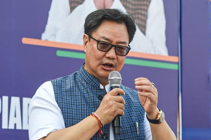 केंद्रीय मंत्री किरेन रिजिजू