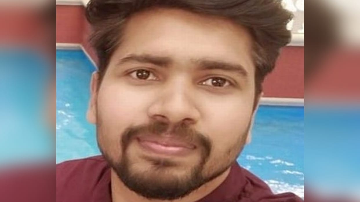 body of man found hanging from noose in the room in Budaun