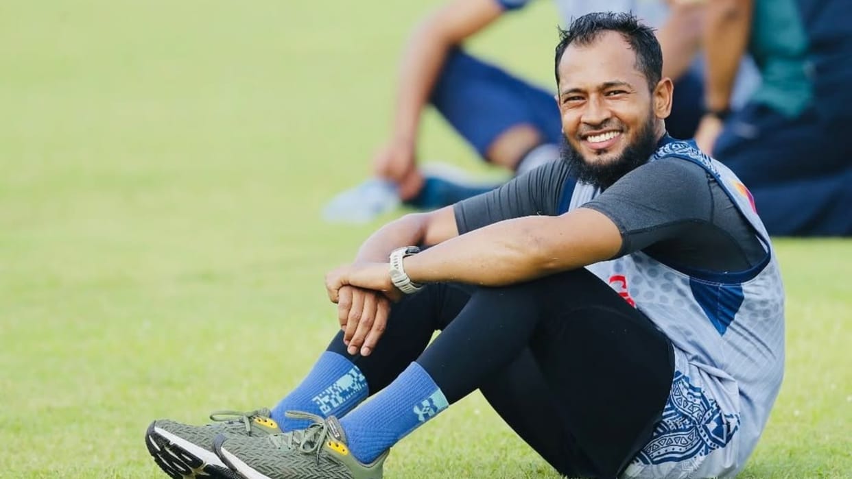 Bangladesh wicketkeeper-batter Mushfiqur Rahim announced retirement from ODI know career
