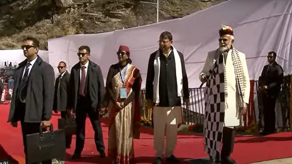 PM Modi Uttarkashi Visit Seen in Different special look of pahadi Clothes see memorable moments in Photos