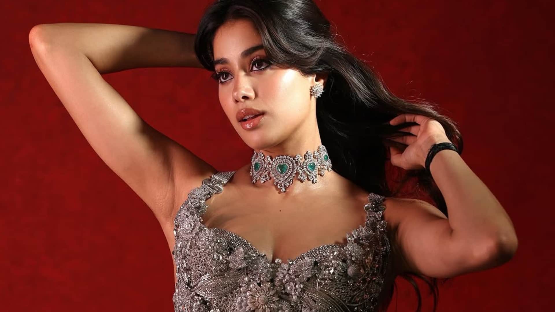 Janhvi Kapoor rumored Boyfriend Shikhar Pahariya drops perfect family pic to wish love on her Happy birthday