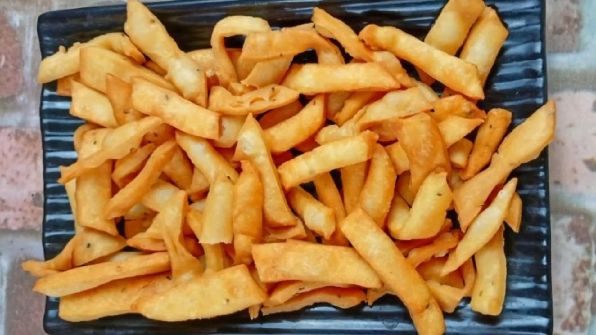 Holi 2025 Special Snacks Homemade Namakpara and Masala Kaju Recipe