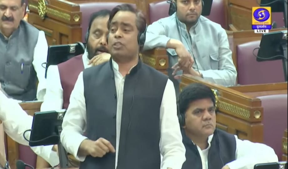 Ganga Expressway: issue of farmers getting less compensation was raised in the assembly, MLA Dr. RK Verma