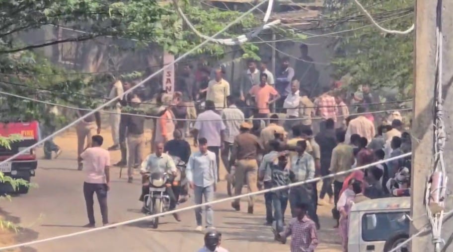 Rajasthan Wildlife Sanctuary Sajjangarh Fire News Authorities Asked to Leave House News in Hindi