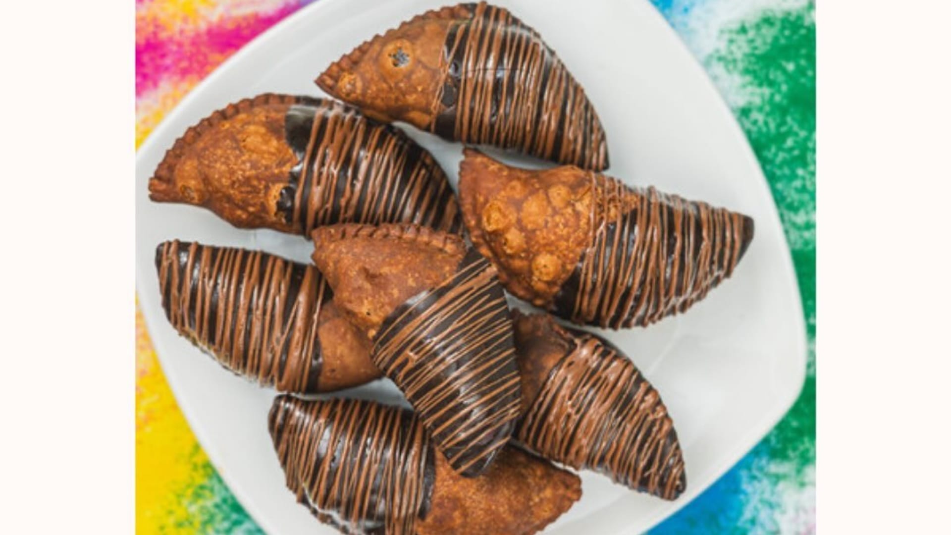 Holi 2025 Special Chocolate Gujiya Recipe Know How To Make Chocolate Gujiya At Home in Hindi
