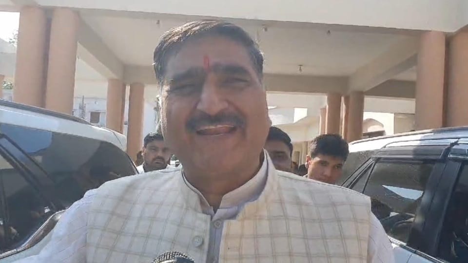 Aligarh MP Satish Gautam statement on playing Holi in AMU
