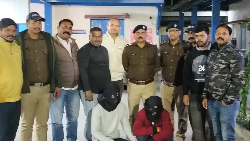 Two smugglers arrested with heroin in a joint operation by STF and police in rudrapur