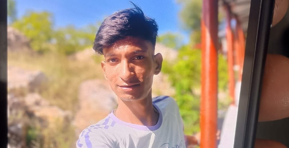 Student hanged himself on the third floor of the house was upset after losing 25 thousand in cyber fraud