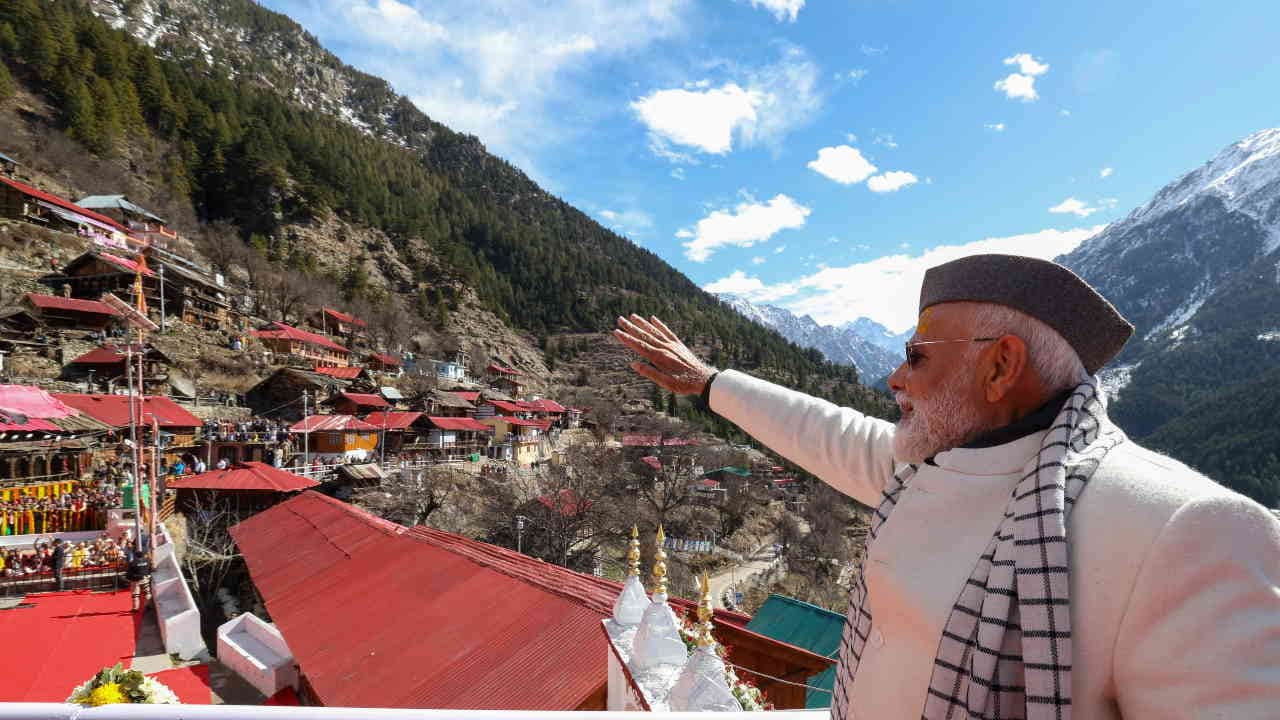PM Modi performed Raso Tandi dance with women Uttarkashi mukhwa Uttarakhand Watch Photos