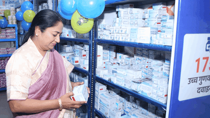 सीएम रेखा गुप्ता