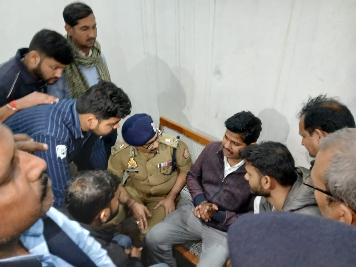 Sitapur journalist murdered: Murder case registered against unknown attackers on the complaint of his wife, la