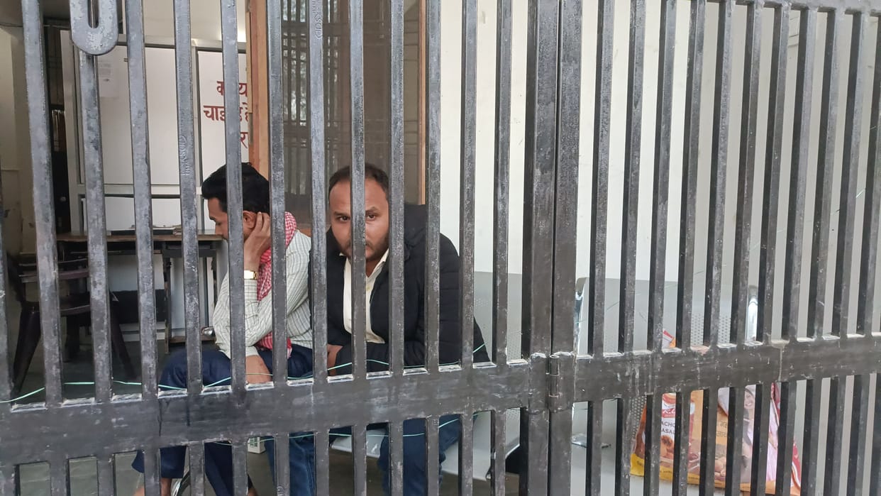 Barabanki: Father sold his two month old innocent child for 60 thousand rupees, police found him from Lucknow,