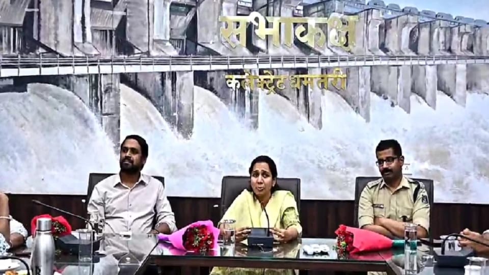 Former collector was given farewell in Dhamtari, new collector was welcomed