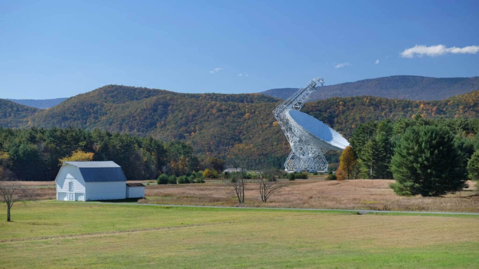 Green Bank City Us Where Mobile TV Radio Are Banned America ka anokha shahar jaha TV Mobile hai ban