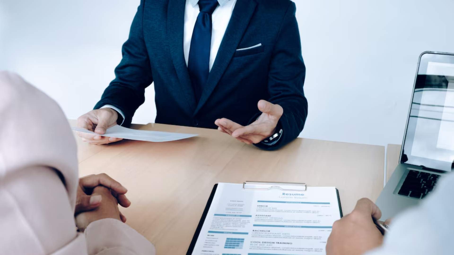 Master the Art of Job Applications, Create a Profile That Gets You Hired