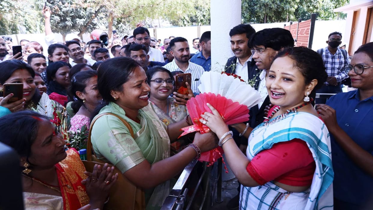 Jharkhand Women from several women groups met MLA Kalpana Soren Work is being done to give rights