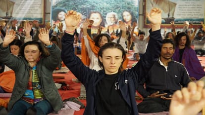 Yogi Satyam said: Yogananda is the leading messenger who spread the ancient Indian knowledge in the world
